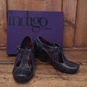 Clark’s Indigo Lea in Navy leather